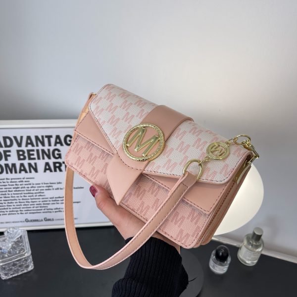 Niche Personality Printed Letter Shoulder Messenger Bag — Pink