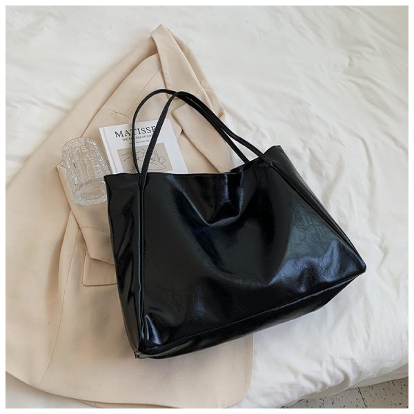 Fashion Handbag New Autumn And Winter Japanese And Korean Large Capacity Soft Leather Shoulder Bag Retro Casual Handbag — Black