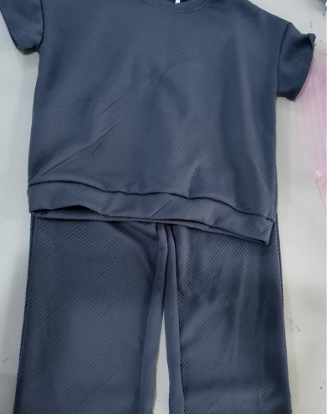 Solid Color Texture Casual Fashion Women's Wear Short-sleeved Trousers Two-piece Set — Dark Gray