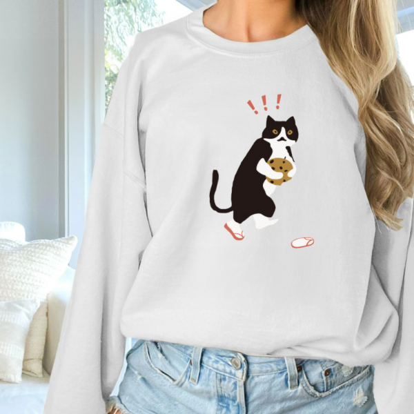 Women's Fashionable Solid Color Printed Long Sleeved Sweatshirt — White