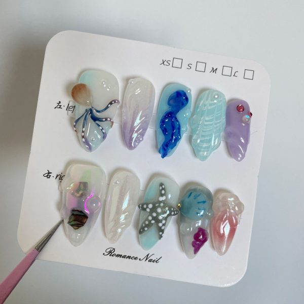 Hand-painted Happy Underwater World White Advanced Long Manicure — Almond