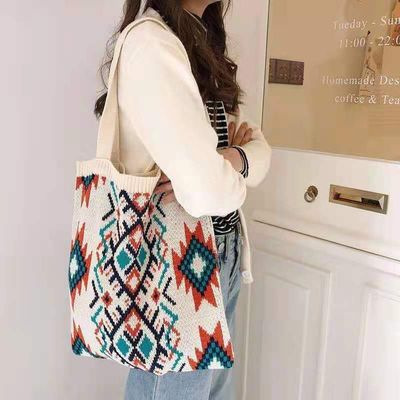 Retro Ethnic Style Wool Woven Bag All-matching — Apricot