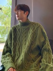 Japanese-style Retro Green Jacquard Turtleneck Sweater — Black - Image 3
